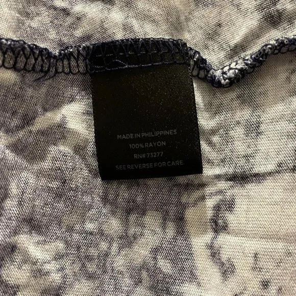 Simply Vera Wang Scoop Neck Long-Sleeve Shirt - Picture 4 of 7